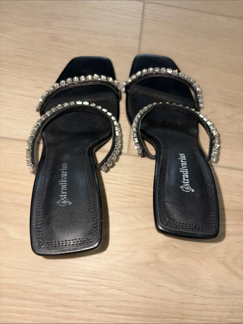 Stradivarius Black Crystal-Trim Slide Sandals